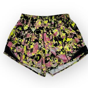 Lululemon Hotty Hot Lined Shorts (Size 2)